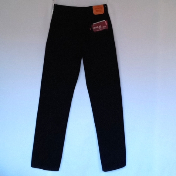Levi jeans 505 regular fit waist 31...length 36 (new) - Picture 2 of 5